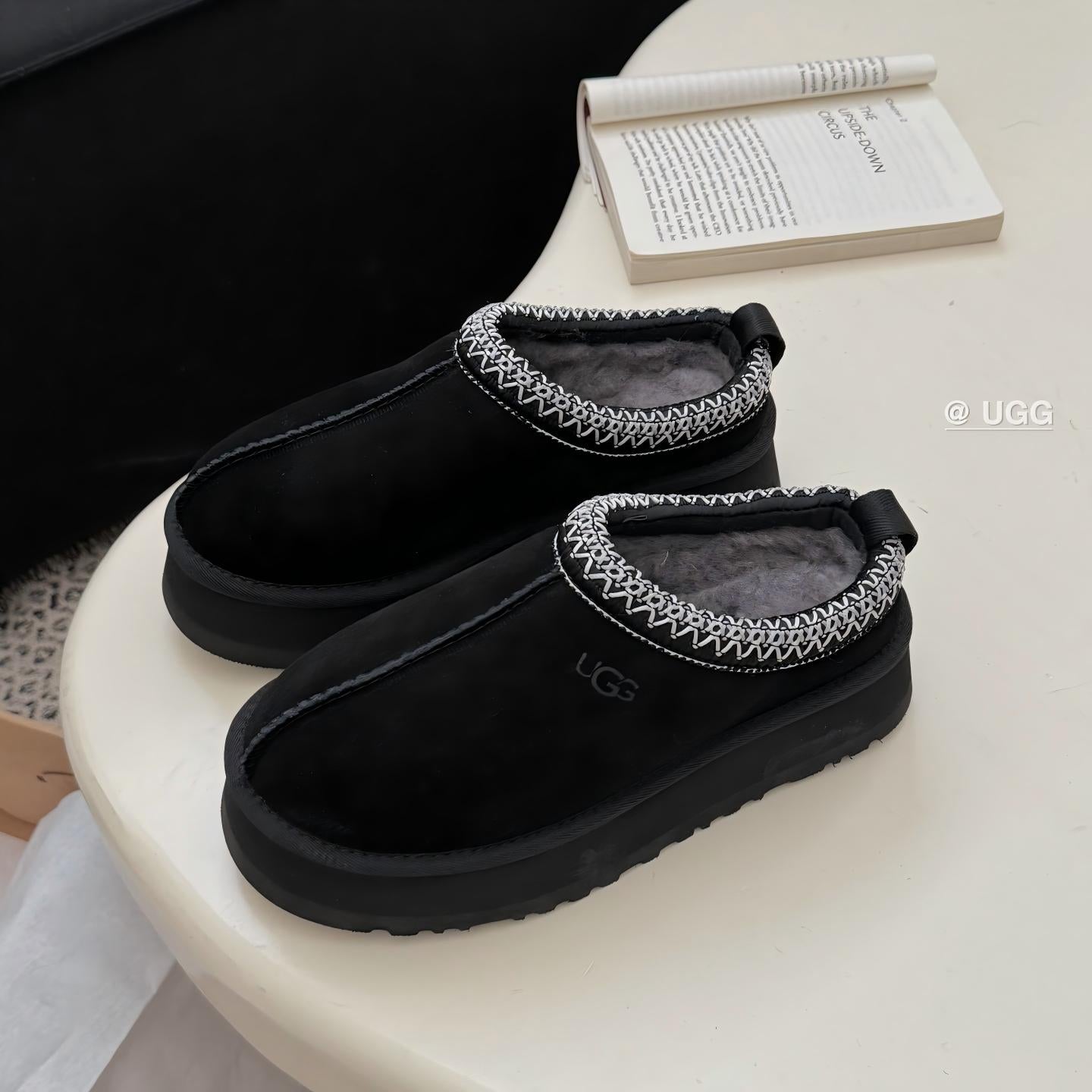 UGG® Tazz Slipper